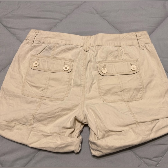 Shorts - Picture 2 of 3